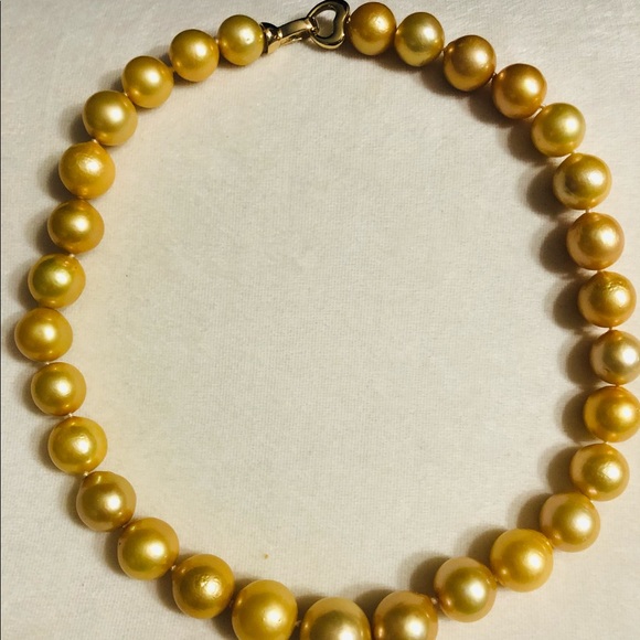South Sea Pearl Chocker with 18k gold lock - Picture 1 of 3
